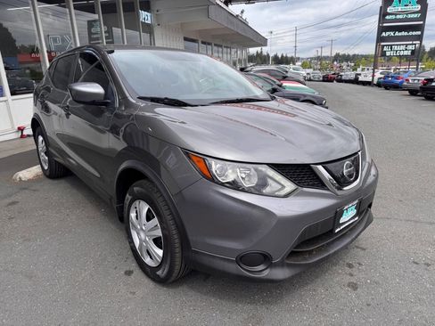 Used 2019 Nissan Rogue Sport S FWD image 6