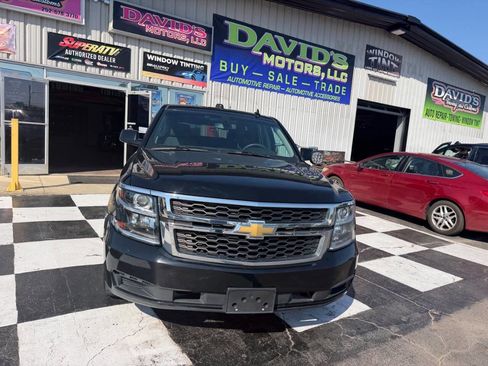 Used 2019 Chevrolet Tahoe 2WD image 3