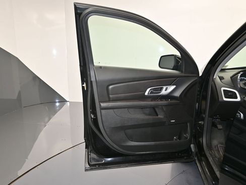 Used 2017 GMC Terrain SLE w/ Nightfall Package image 11