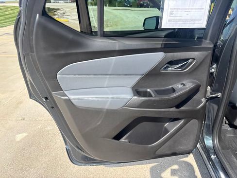 Used 2021 Chevrolet Traverse Premier AWD/4WD image 26