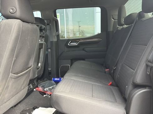 Used 2023 Chevrolet Silverado 1500 LT AWD/4WD image 17