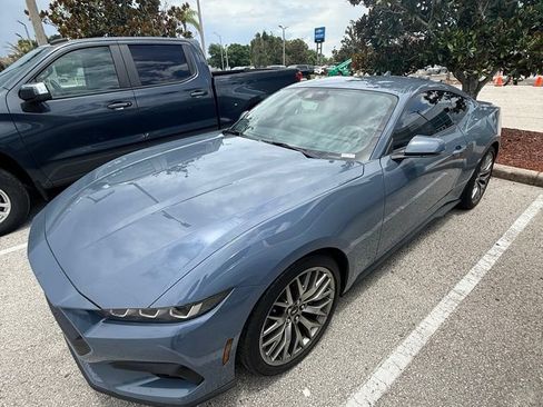 Used 2025 Ford Mustang Premium RWD image 1