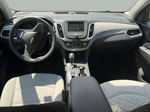 Used 2019 Chevrolet Equinox LS FWD image 14