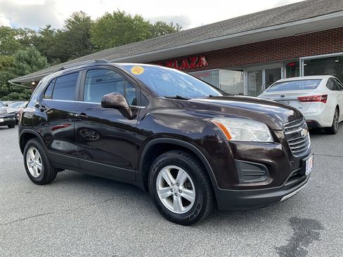 Used 2015 Chevrolet Trax LT image 3