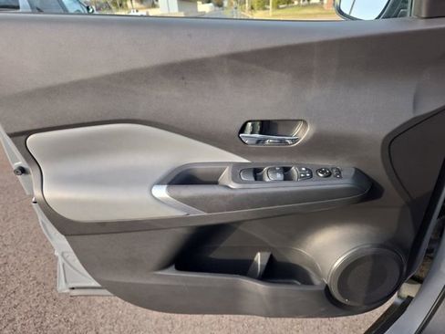 Used 2023 Nissan Kicks SR w/ SR Premium Package image 20