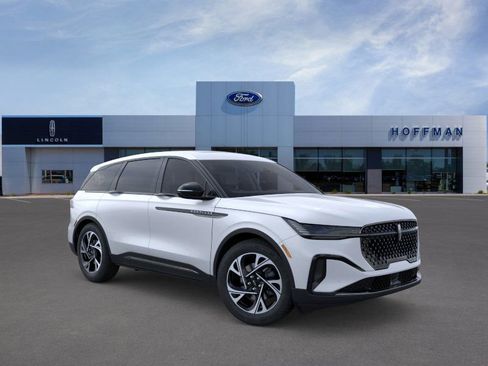 New 2026 Lincoln Nautilus Premier w/ Equipment Group 102A image 7