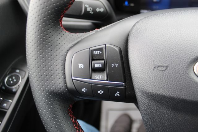 Used 2025 Ford Escape ST-Line AWD/4WD image 13