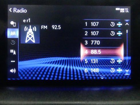 Used 2022 Lexus RX 450h w/ Premium Package image 9