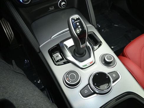 New 2026 Alfa Romeo Stelvio Sprint w/ Convenience Package AWD/4WD image 14