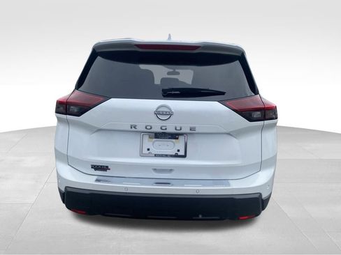 New 2026 Nissan Rogue SV image 4