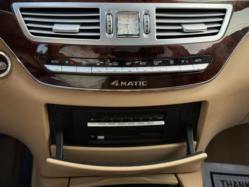 Used 2009 Mercedes-Benz S 550 4MATIC image 32