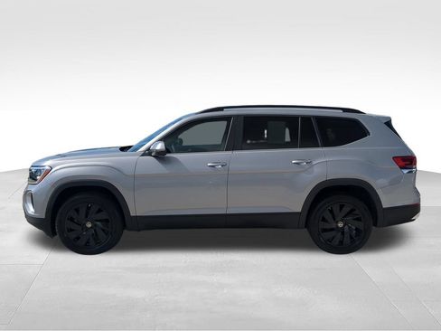 Certified 2024 Volkswagen Atlas SE FWD image 6