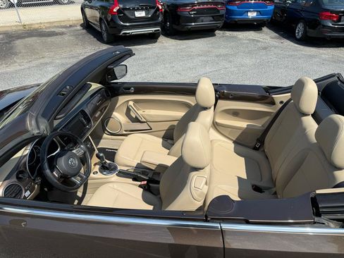 Used 2013 Volkswagen Beetle TDI FWD image 13
