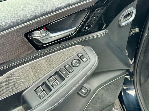 Certified 2023 Acura MDX SH-AWD w/ Advance Package image 11