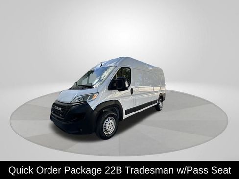 Used 2024 RAM ProMaster 2500 w/ Convenience Group image 3