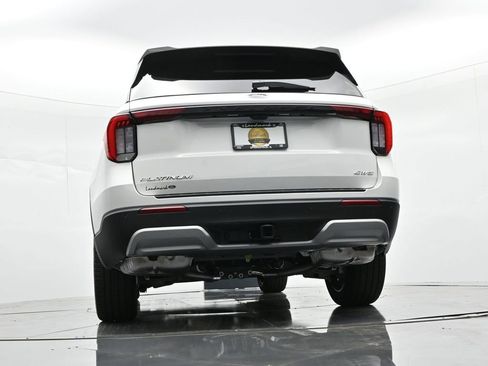 New 2026 Ford Explorer Platinum image 28