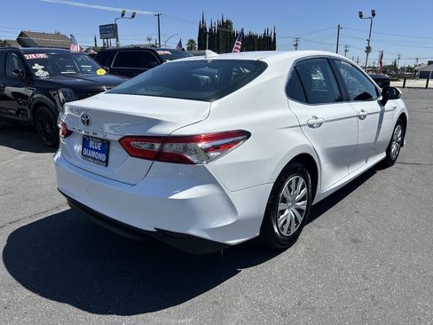 Used 2019 Toyota Camry LE w/ Protection Package (Q2) FWD image 6