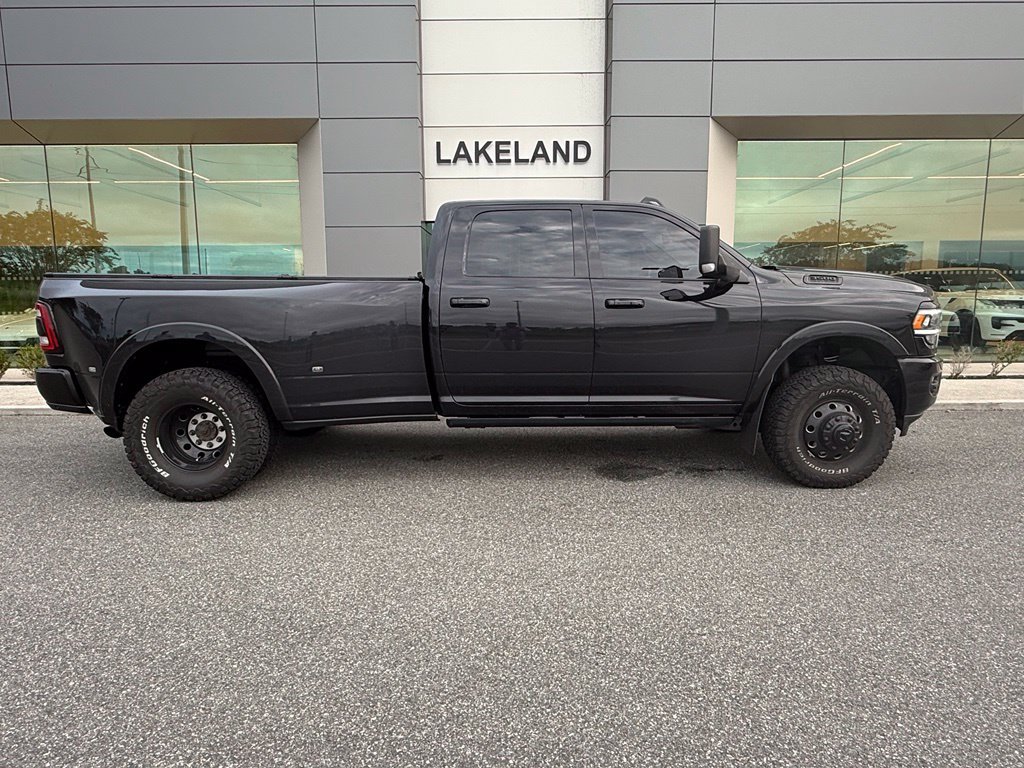 Used 2020 RAM 3500 Laramie AWD/4WD image 2