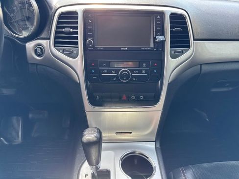 Used 2013 Jeep Grand Cherokee Trailhawk image 18