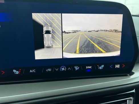 New 2026 Chevrolet Traverse LT w/ Driver Confidence Package image 14