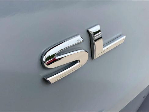 Used 2023 Nissan Rogue SL w/ SL Premium Package FWD image 10