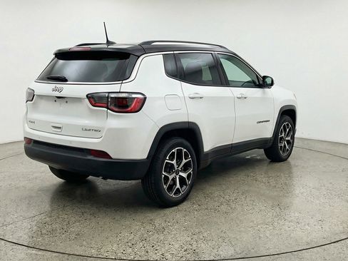 Used 2025 Jeep Compass Limited AWD/4WD image 9