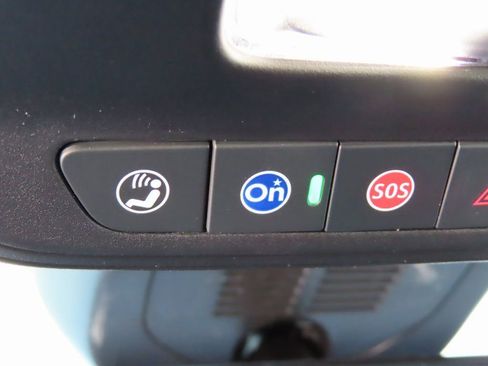 New 2026 Chevrolet Equinox LT w/ Safety and Technology Package FWD image 13