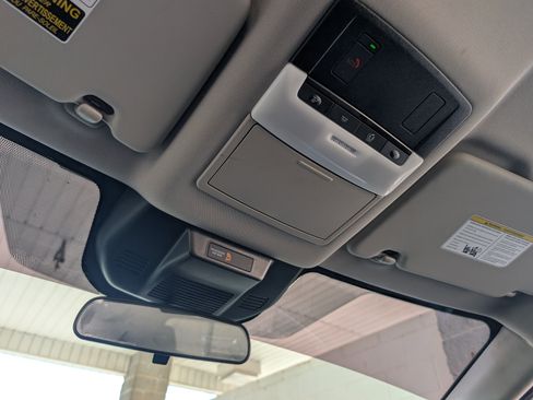 Used 2023 Nissan Rogue SV FWD image 29