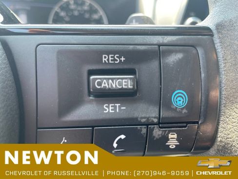 Used 2021 Nissan Rogue SV FWD image 15