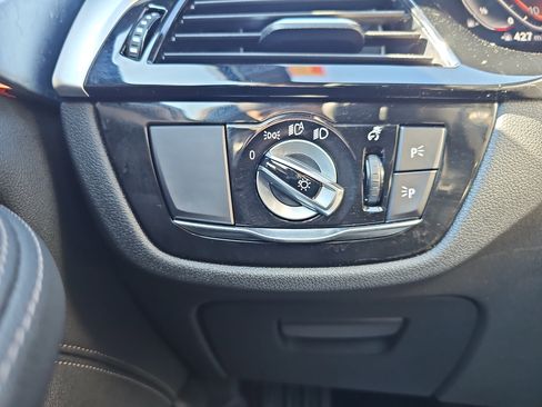 Certified 2023 BMW 530i w/ Premium Package image 27