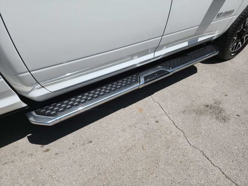 Used 2022 RAM 2500 Tradesman w/ Chrome Appearance Group RWD image 13