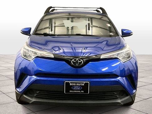 Used 2019 Toyota C-HR XLE image 3