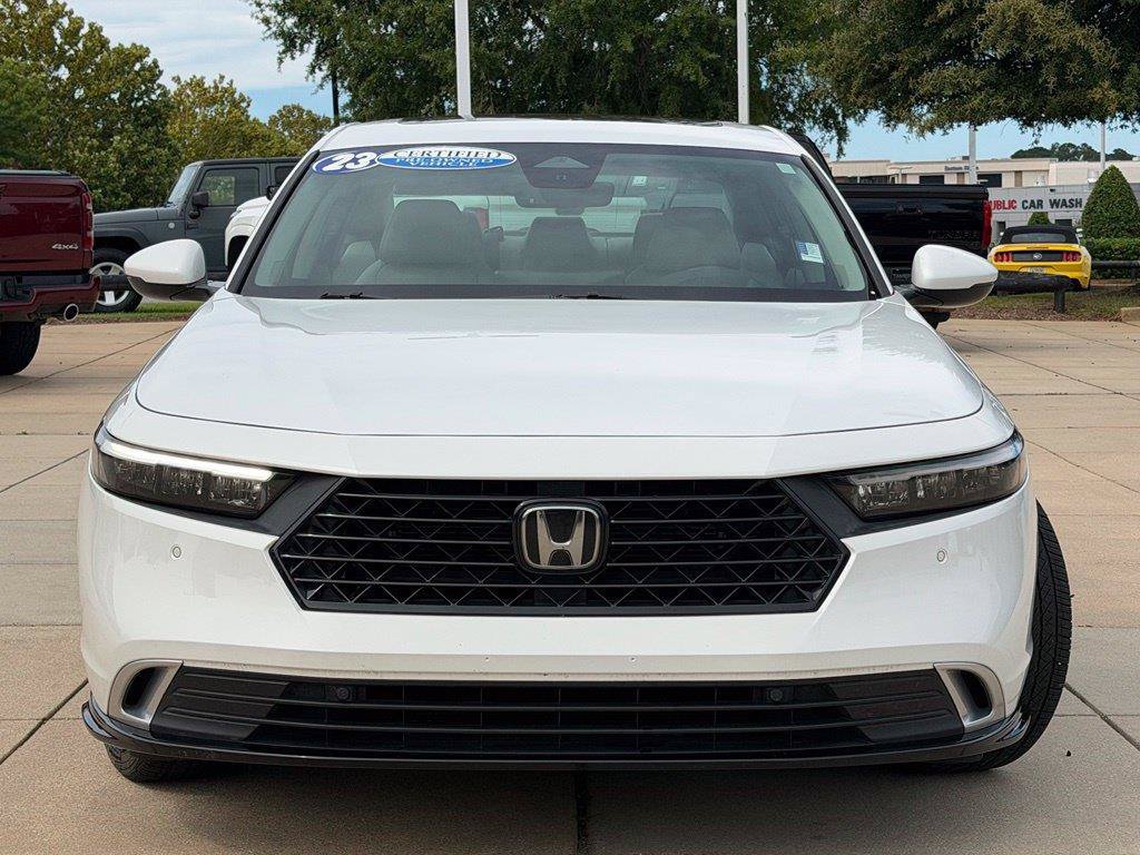 Used 2023 Honda Accord Touring image 2