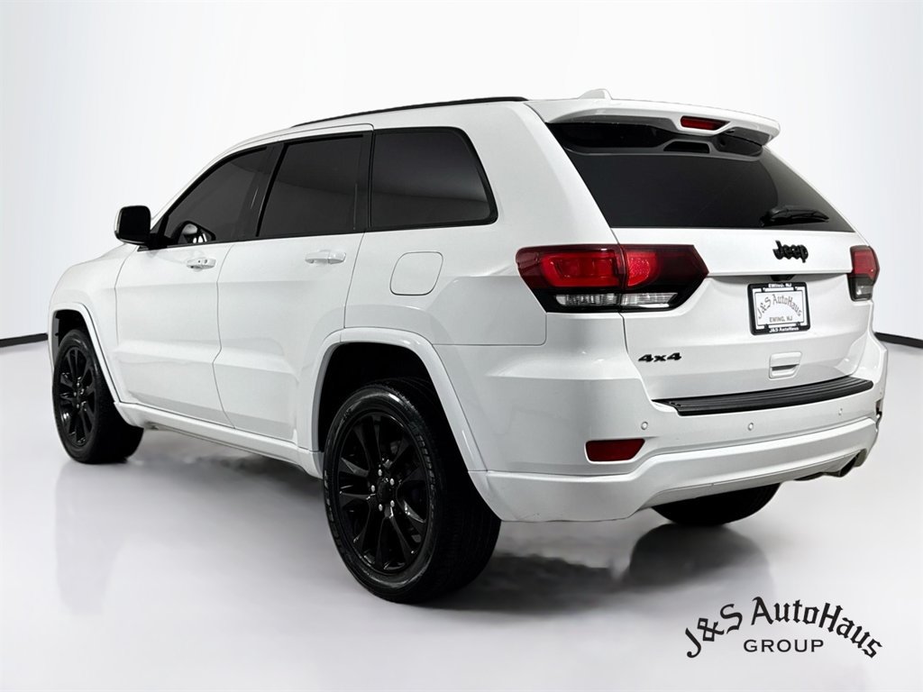 Used 2021 Jeep Grand Cherokee Laredo X AWD/4WD image 5