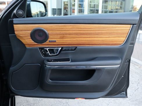 Used 2014 Jaguar XJ L Portfolio image 58