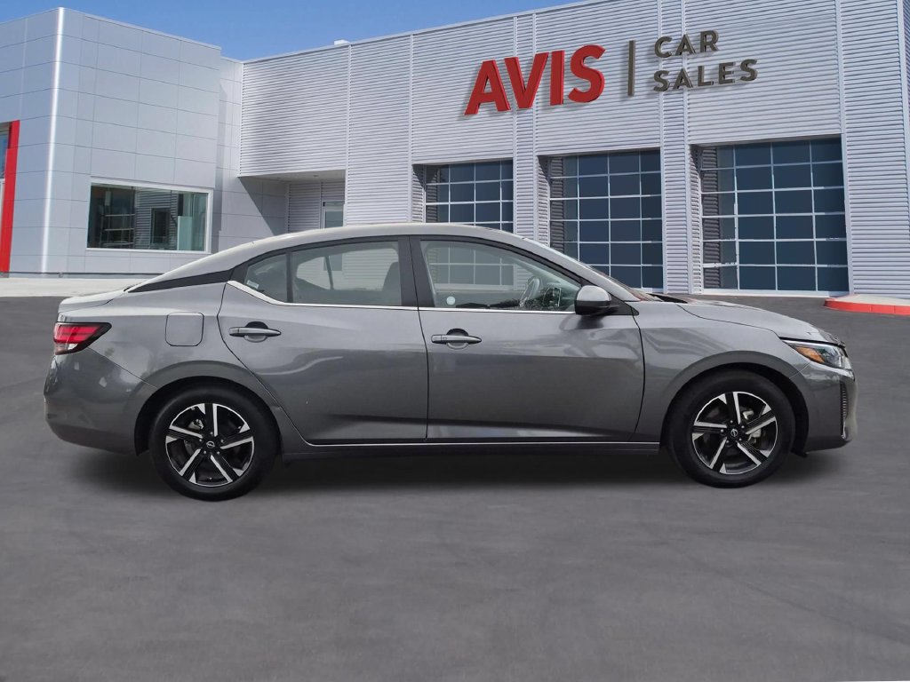 Used 2025 Nissan Sentra SV FWD image 5