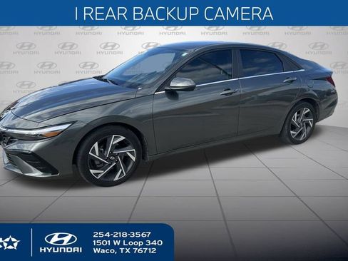 Used 2024 Hyundai Elantra SEL w/ Convenience Package image 12