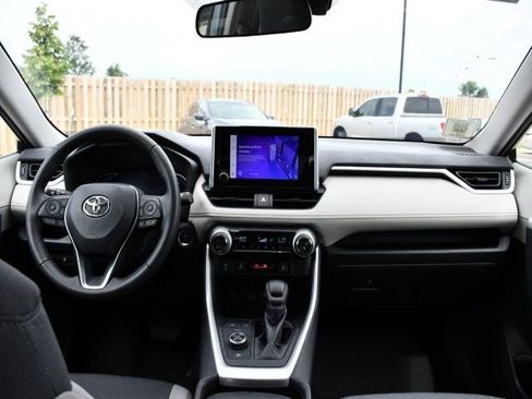 Used 2024 Toyota RAV4 XLE w/ Convenience Package AWD/4WD image 19
