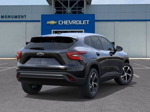 New 2026 Chevrolet Trax RS w/ Sunroof Package FWD image 4