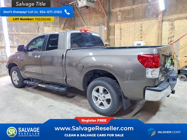 Used 2013 Toyota Tundra 4x4 Double Cab w/ SR5 Pkg image 3