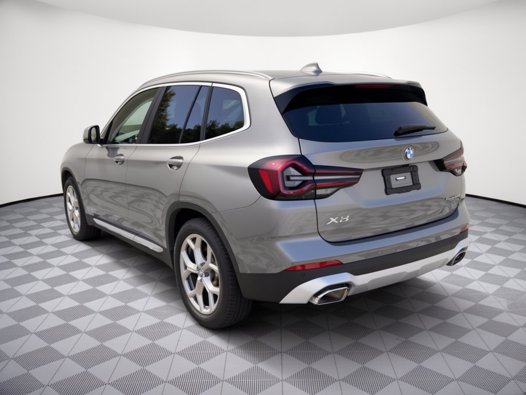 Used 2023 BMW X3 xDrive30i w/ Premium Package w/ZPA AWD/4WD image 3