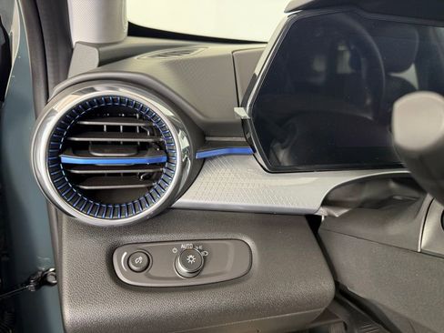 New 2026 Chevrolet Trax LT FWD image 19