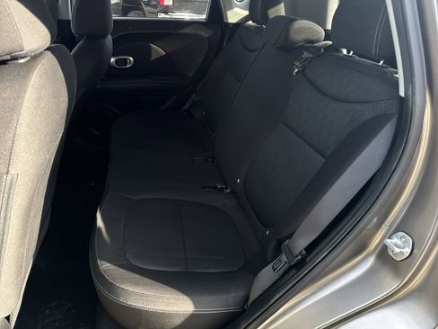 Used 2018 Kia Soul w/ Convenience Package image 25