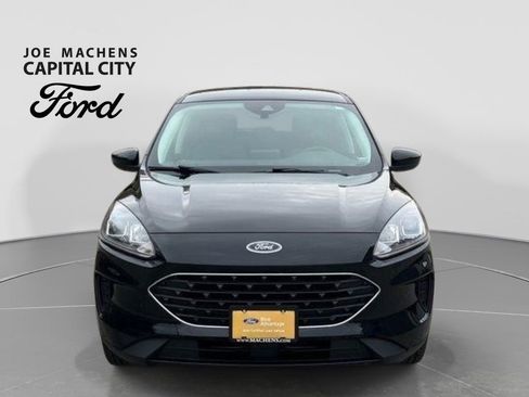 Certified 2022 Ford Escape SE w/ SE Sport Appearance Package AWD/4WD image 9