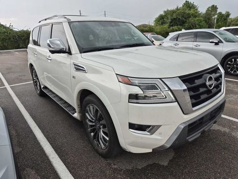 Used 2021 Nissan Armada Platinum w/ Captain's Chairs Package AWD/4WD image 4