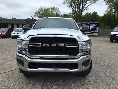 Used 2022 RAM 2500 Tradesman w/ Chrome Appearance Group AWD/4WD image 2