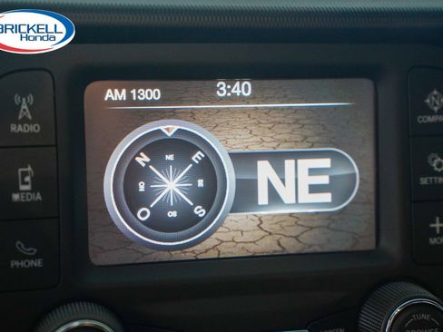 Used 2019 Jeep Wrangler Sport AWD/4WD image 32
