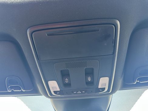 Certified 2025 Honda Pilot Black Edition image 30