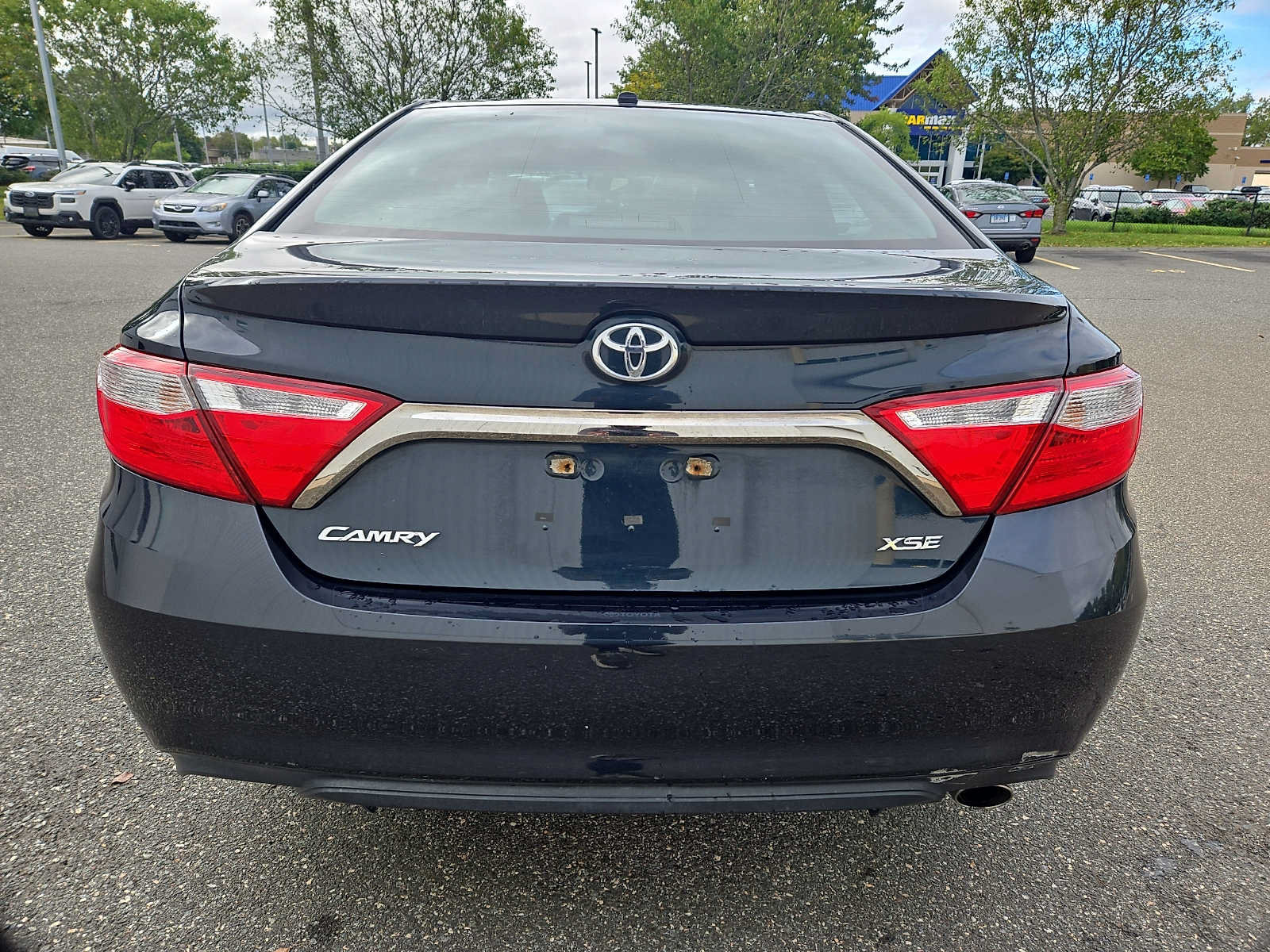 Used 2016 Toyota Camry XSE w/ Moonroof Package FWD image 5