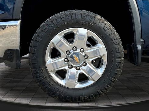 Used 2022 Chevrolet Silverado 2500 LTZ w/ LTZ Texas Edition AWD/4WD image 31